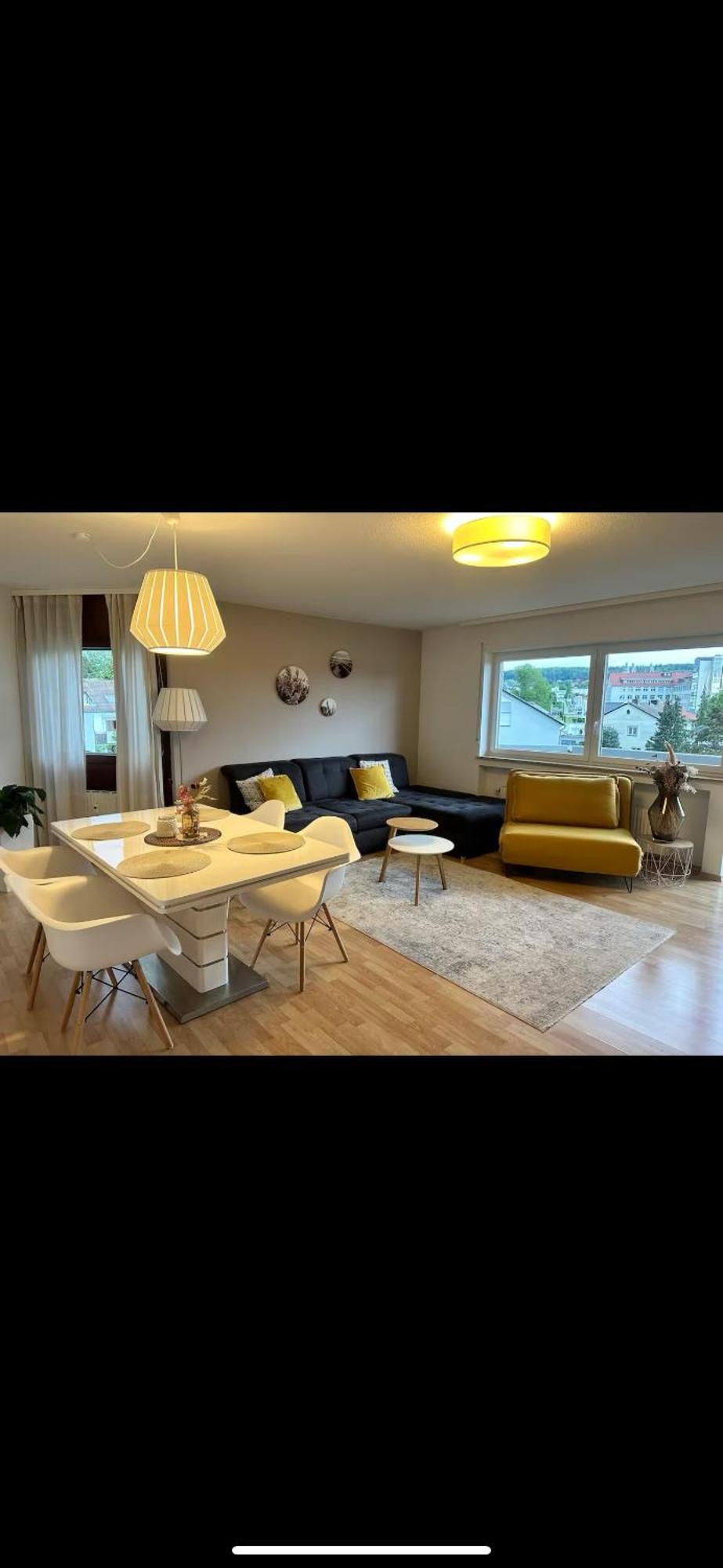Schoene Grosse Ferienwohnung Basilikablick Stadtnah Ruhig Naehe Bodensee Mit Aussicht Weingarten  Zewnętrze zdjęcie
